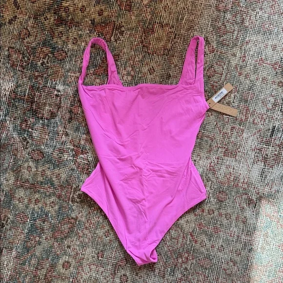 SKIMS Pink Bodysuit - Picture 1 of 2